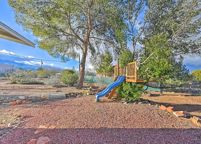 Pet-friendly Gem W/ Treehouse: 20 Mi To Sedona Holiday home *