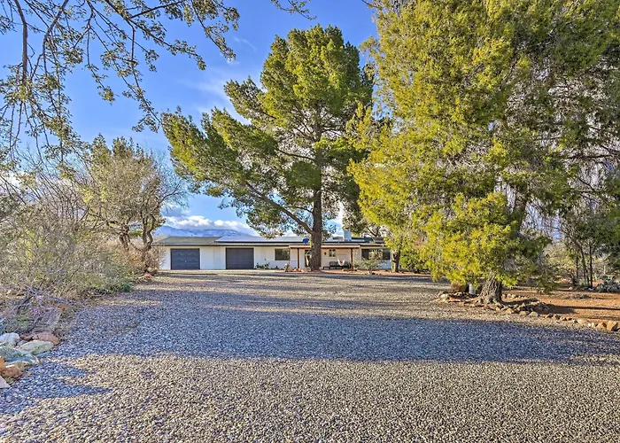 Holiday home Pet-friendly Gem W/ Treehouse: 20 Mi To Sedona *