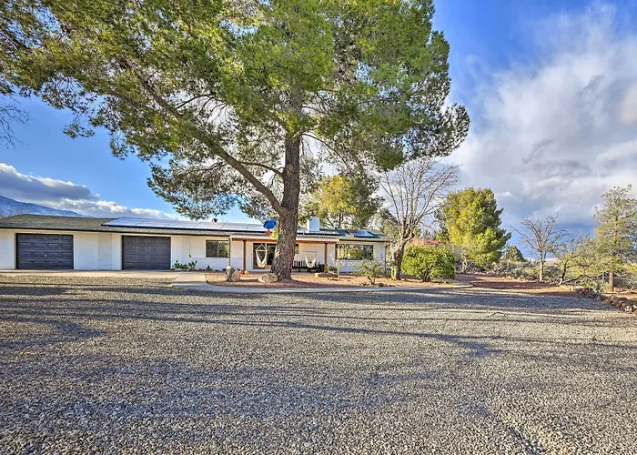 Pet-friendly Gem W/ Treehouse: 20 Mi To Sedona * Cottonwood