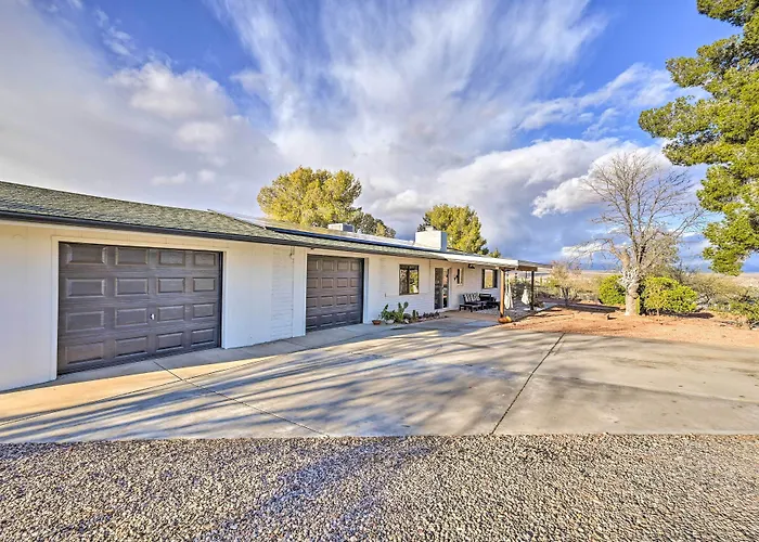 Pet-friendly Gem W/ Treehouse: 20 Mi To Sedona * Cottonwood